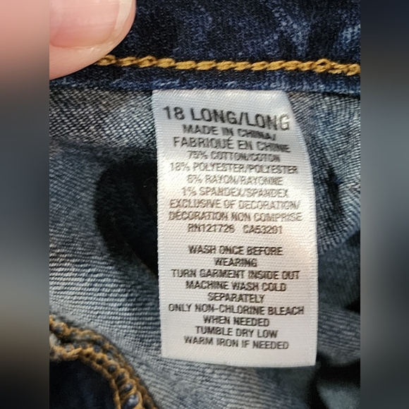 Aeropostale jeans with skinny fit and size 18 long with 31" inseam - Picture 5 of 5